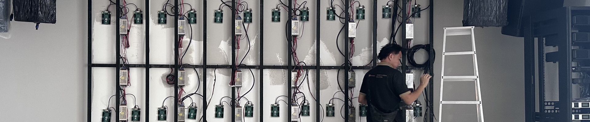 Desktop :: Subpage Masthead 01