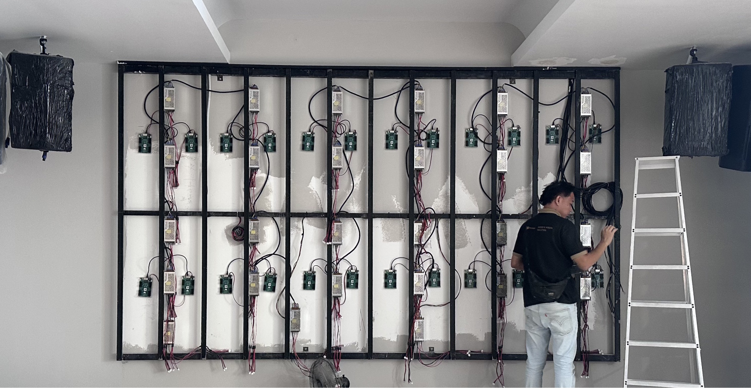 Mobile :: Subpage Masthead 01